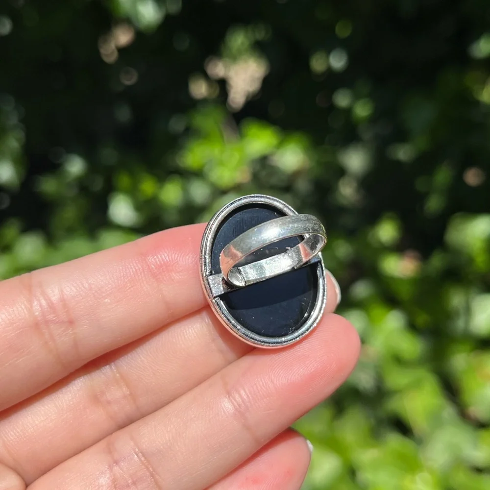 Size 6 925 silver‎ plated black onyx ring